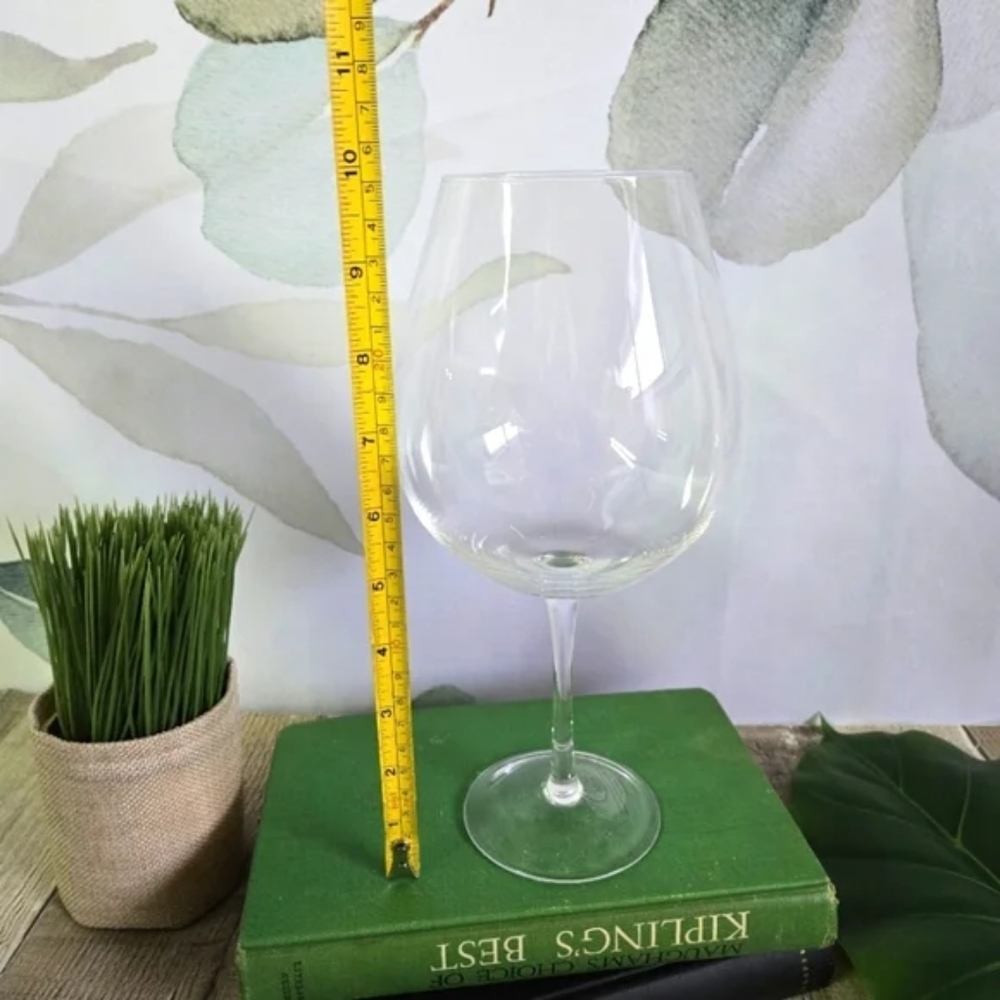 LAURA ASHLEY | Oversized Wine Glass 39oz - Picture 3 of 3